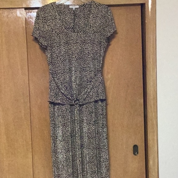 Dress Barn dress self belt twisted at hip short sleeve black tan  no wri… - Picture 5 of 12